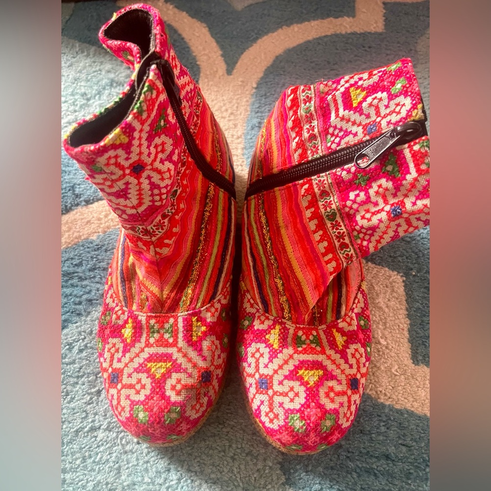 Hand embroidered boots from Szechuan